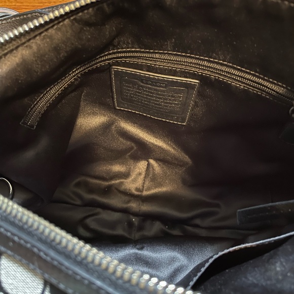 Like New Coach Signature Purse - Picture 3 of 4